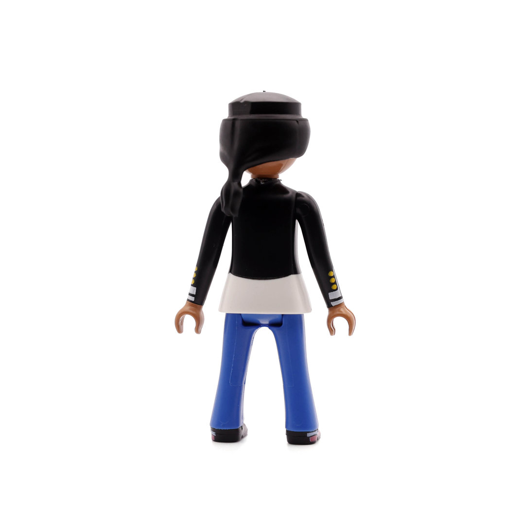 Playmobil Chica morena delgada con vaqueros ¡Mercadillo! | clickclack.es