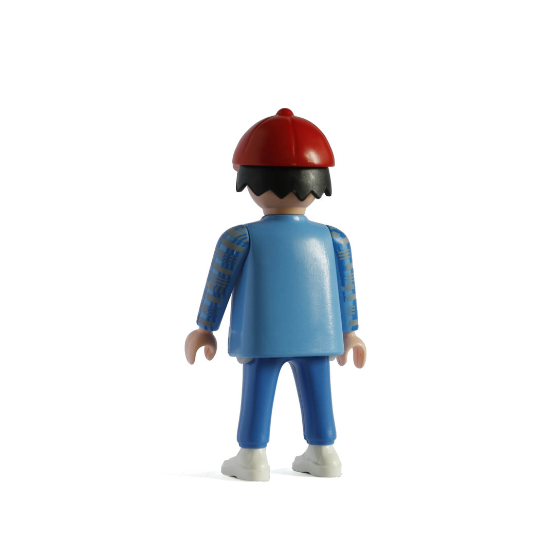 Playmobil Chico de azul con gorra roja ¡Mercadillo! | clickclack.es