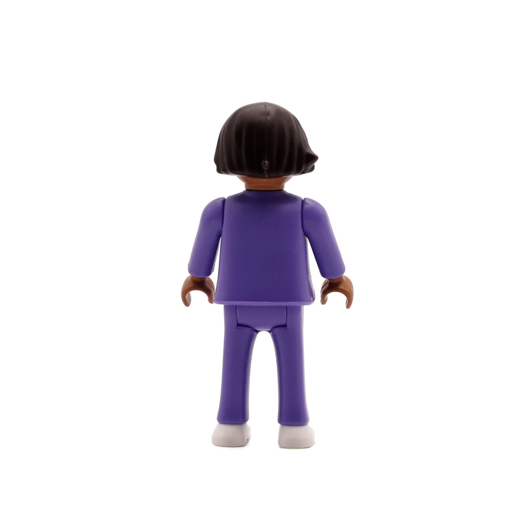 Playmobil Niña piernas largas de violeta ¡Mercadillo! | clickclack.es