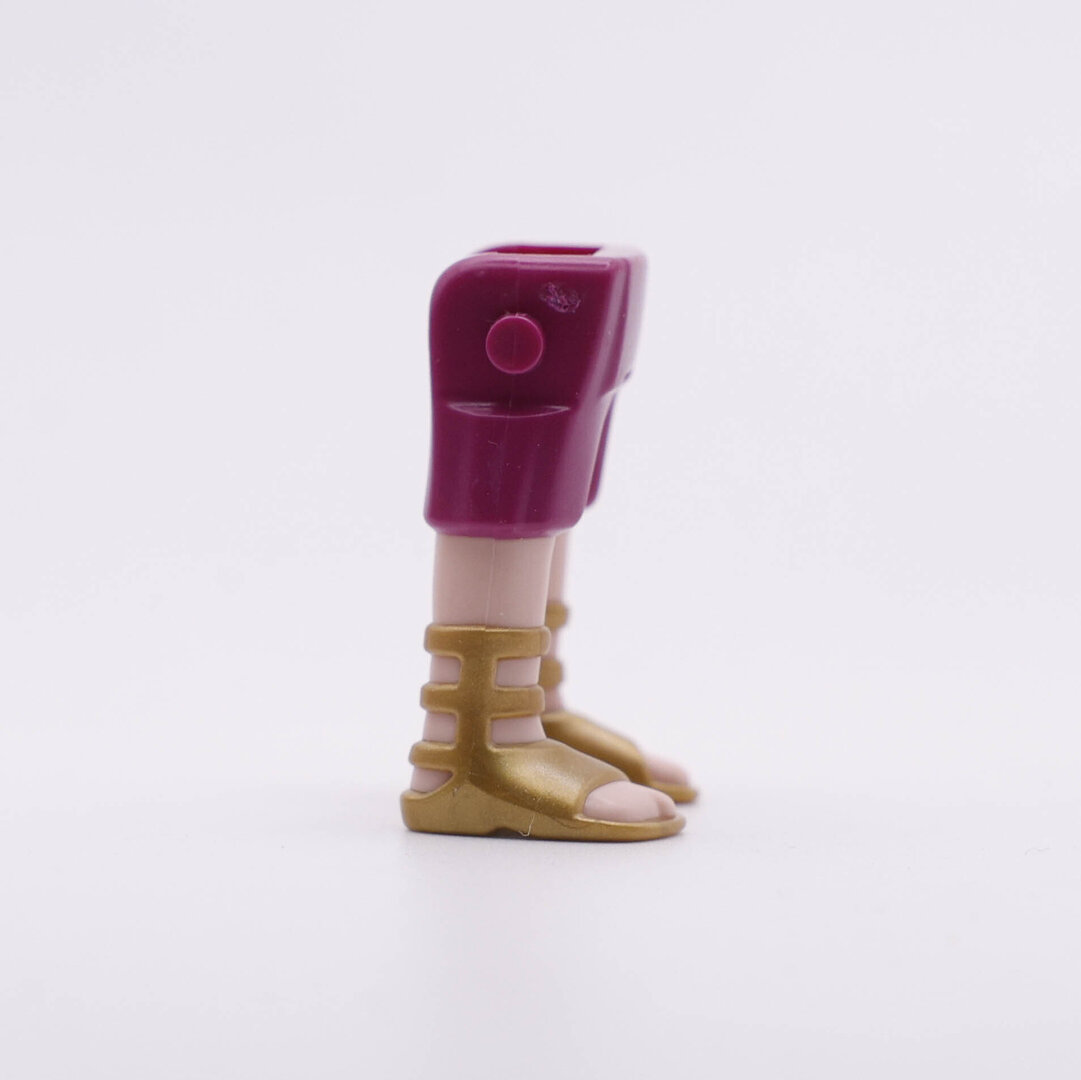 Playmobil Piernas aldeano lilas sandalias doradas ¡Despiece! | clickclack.es